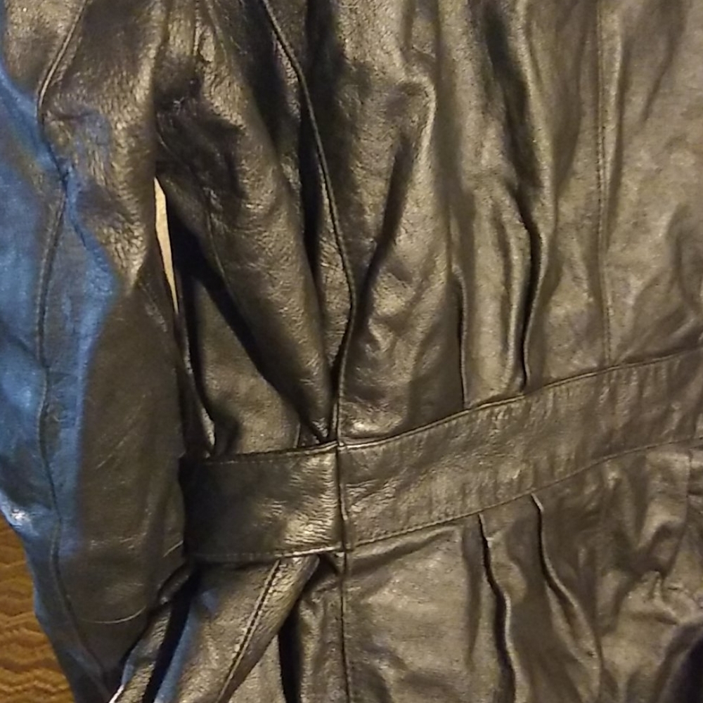 💯Authentic Leather Jacket - Picture 3 of 3